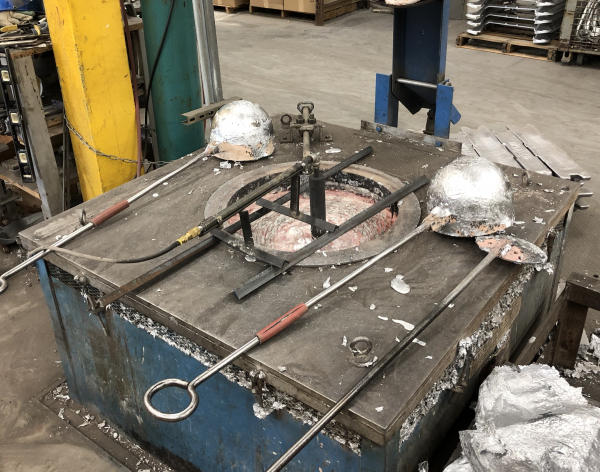 Degassing a furnace of 356 aluminum alloy